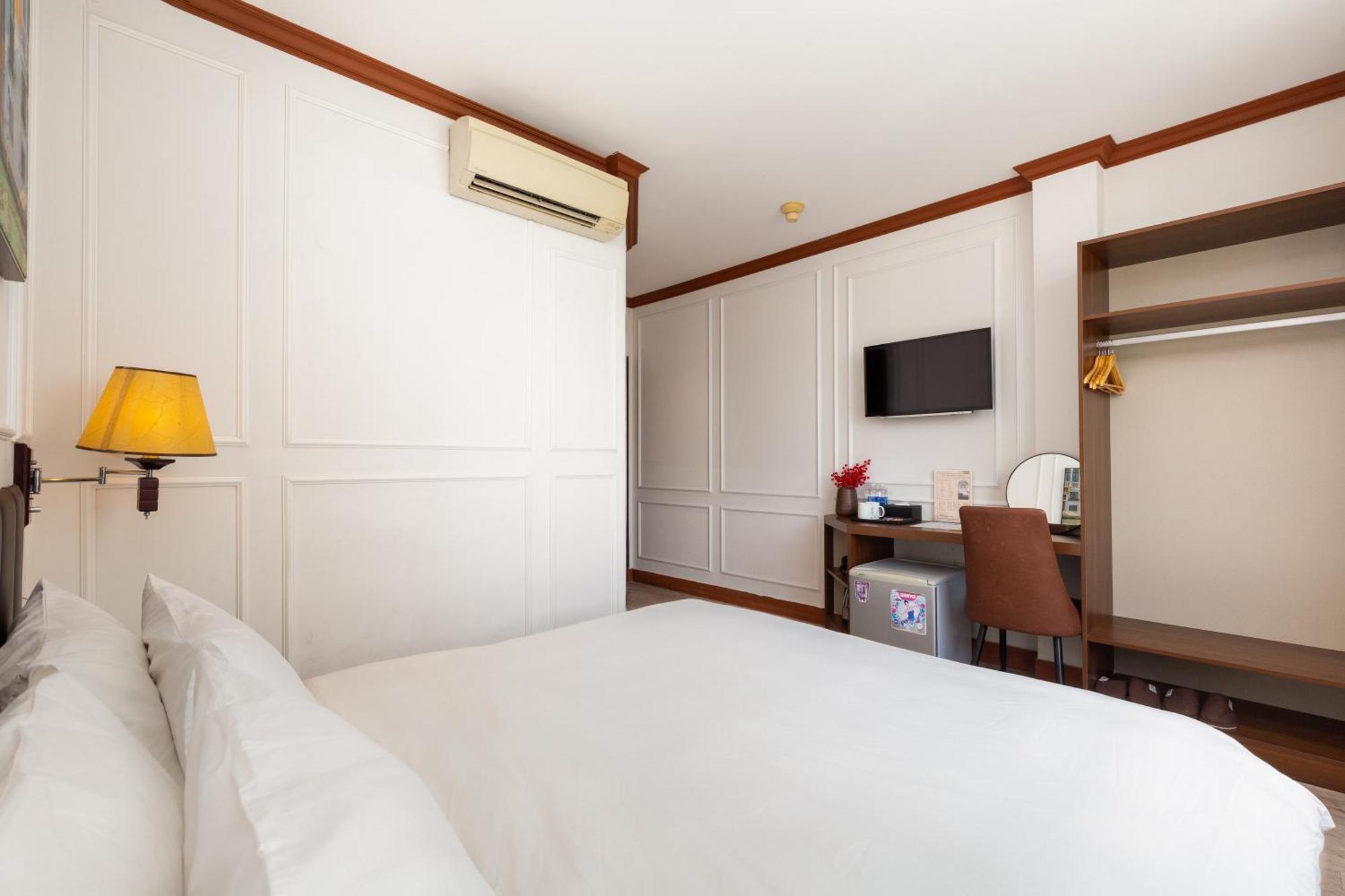 Matterhorn Hotel โฮจิมินห์ซิตี้ ภายนอก รูปภาพ