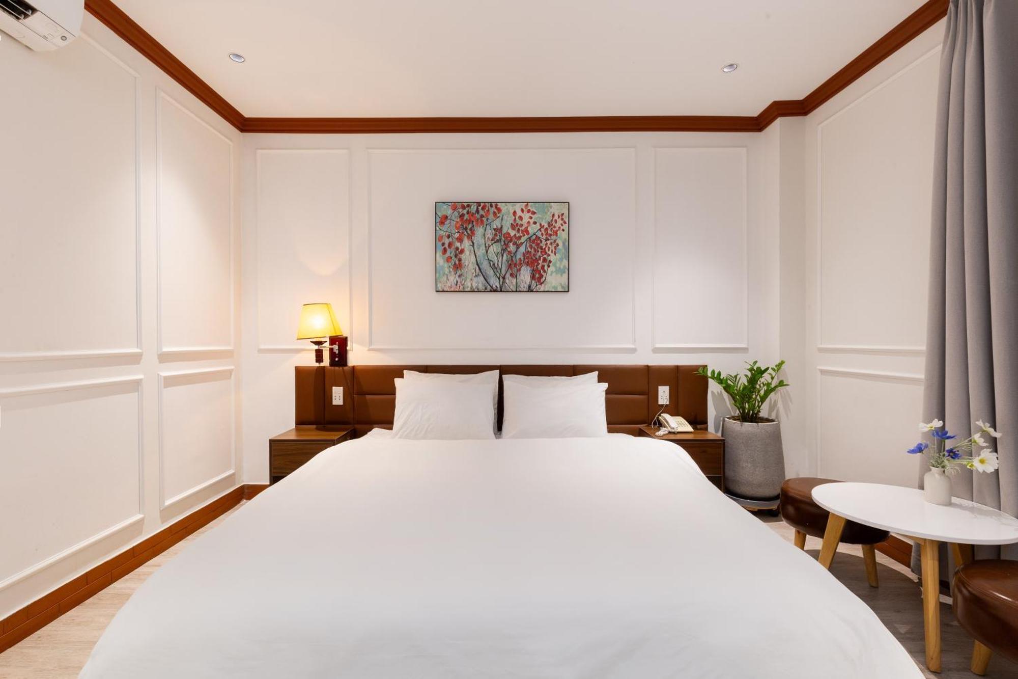 Matterhorn Hotel โฮจิมินห์ซิตี้ ภายนอก รูปภาพ